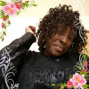 Meet your Posher, Carolyn